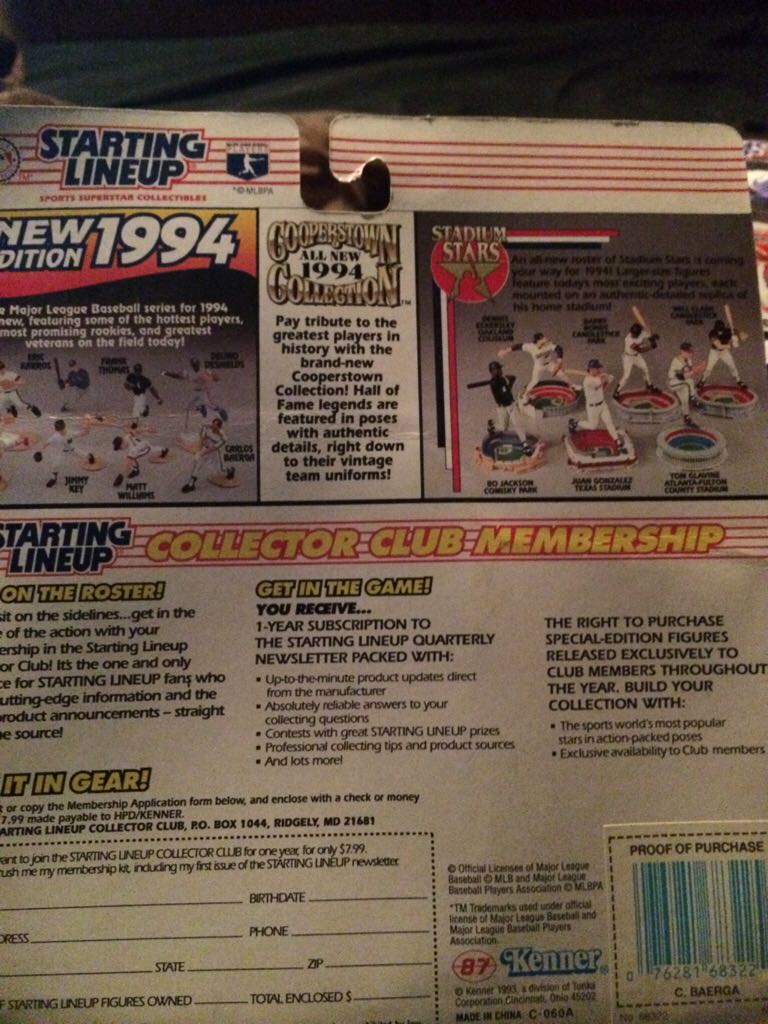 Carlos Baerga - Hasbo / Kenner (Baseball) action figure collectible [Barcode 076281683225] - Main Image 2