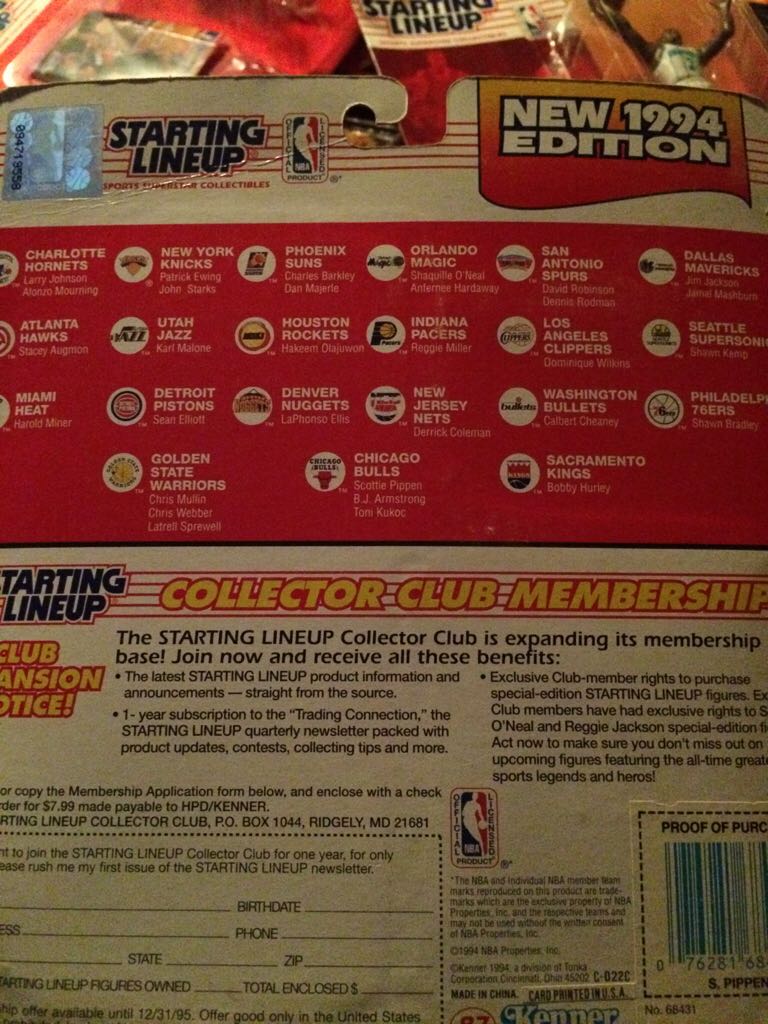 Scottie Pippen - Hasbo / Kenner (Basketball) action figure collectible [Barcode 076281684314] - Main Image 2