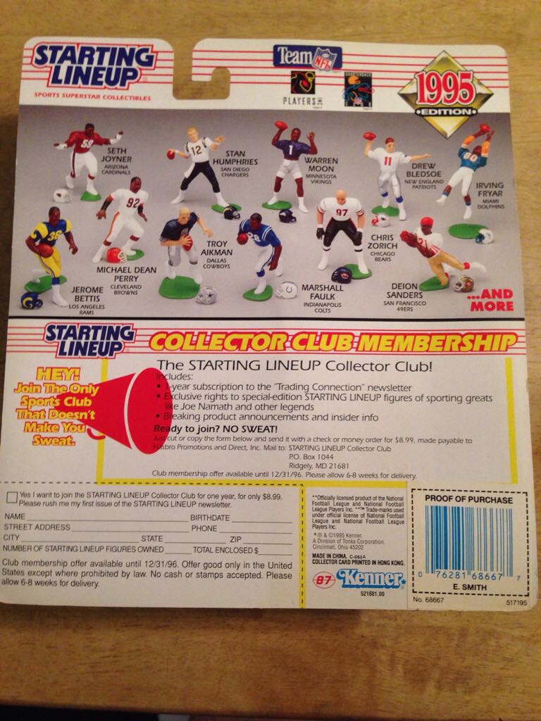 Emmitt Smith Starting Lineup - Hasbo / Kenner (Starting Lineup Football) action figure collectible [Barcode 076281686677] - Main Image 2