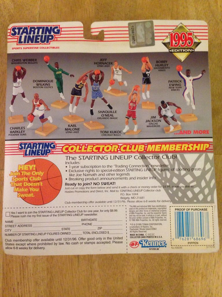 SCOTTIE PIPPEN - Hasbo / Kenner (Basketball) action figure collectible [Barcode 076281686967] - Main Image 2