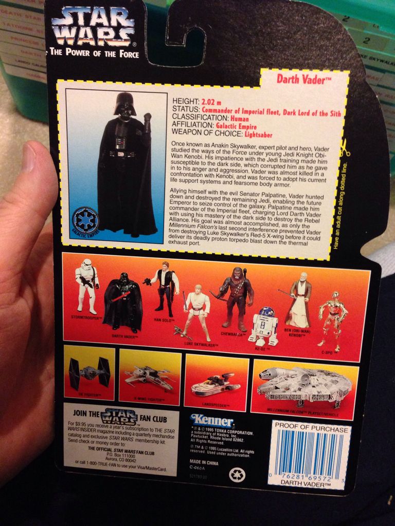 Darth Vader w/ Lightsaber & Removable Cape! - Hasbo / Kenner (Star Wars - POTF) action figure collectible [Barcode 076281695723] - Main Image 2