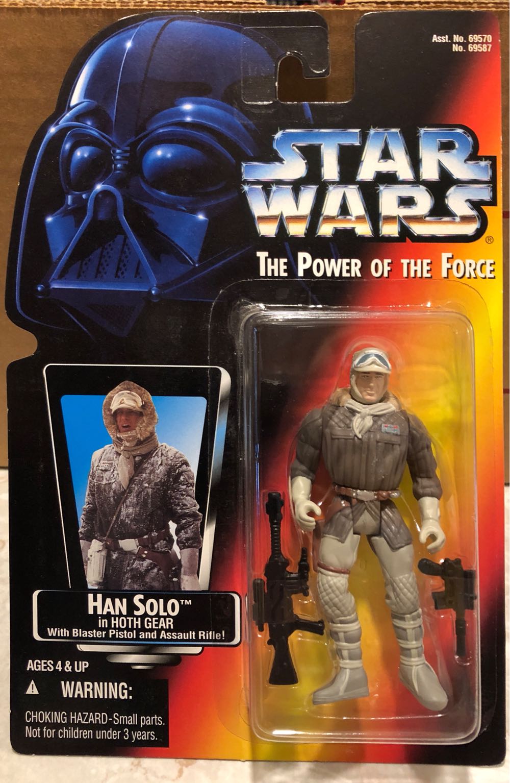 Han Solo in Hoth Gear w/ Blaster Pistol & Assault Rifle! - Hasbro (Star Wars Power Of The Force (Red Card)) action figure collectible [Barcode 076281695877] - Main Image 3