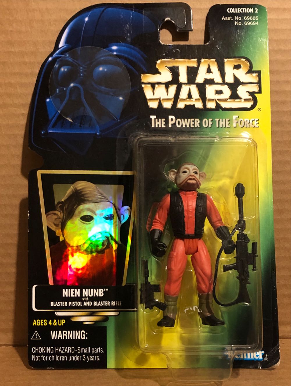 Carded Signed. The Power Of The Force. Nien Nunb. Signed Mike Quinn. - Hasbro / Kenner (Power Of The Force - Green Card) action figure collectible [Barcode 076281696942] - Main Image 3