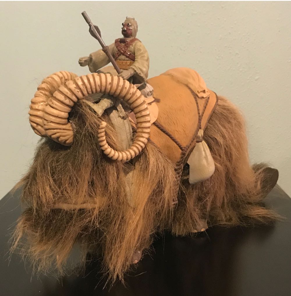 Bantha and Tusken Raider - Hasbro (Star Wars: The Power of the Force) action figure collectible [Barcode 076281697697] - Main Image 3