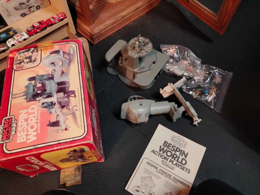 Bespin Freeze Chamber - Kenner (Micro Collection 1” 1979- 1985) action figure collectible [Barcode 076281699400] - Main Image 4
