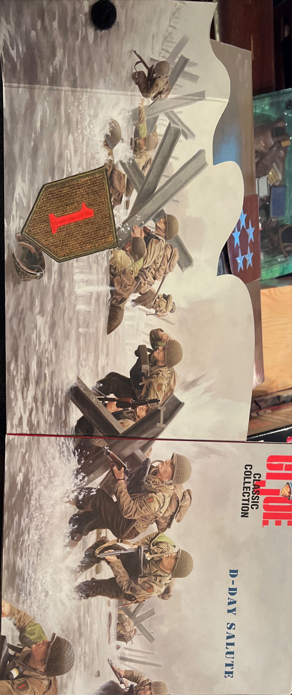 G.I. Joe Classic Collection - D-Day Salute - Hasbro (G.I. Joe Classic Collection) action figure collectible [Barcode 076281813967] - Main Image 3