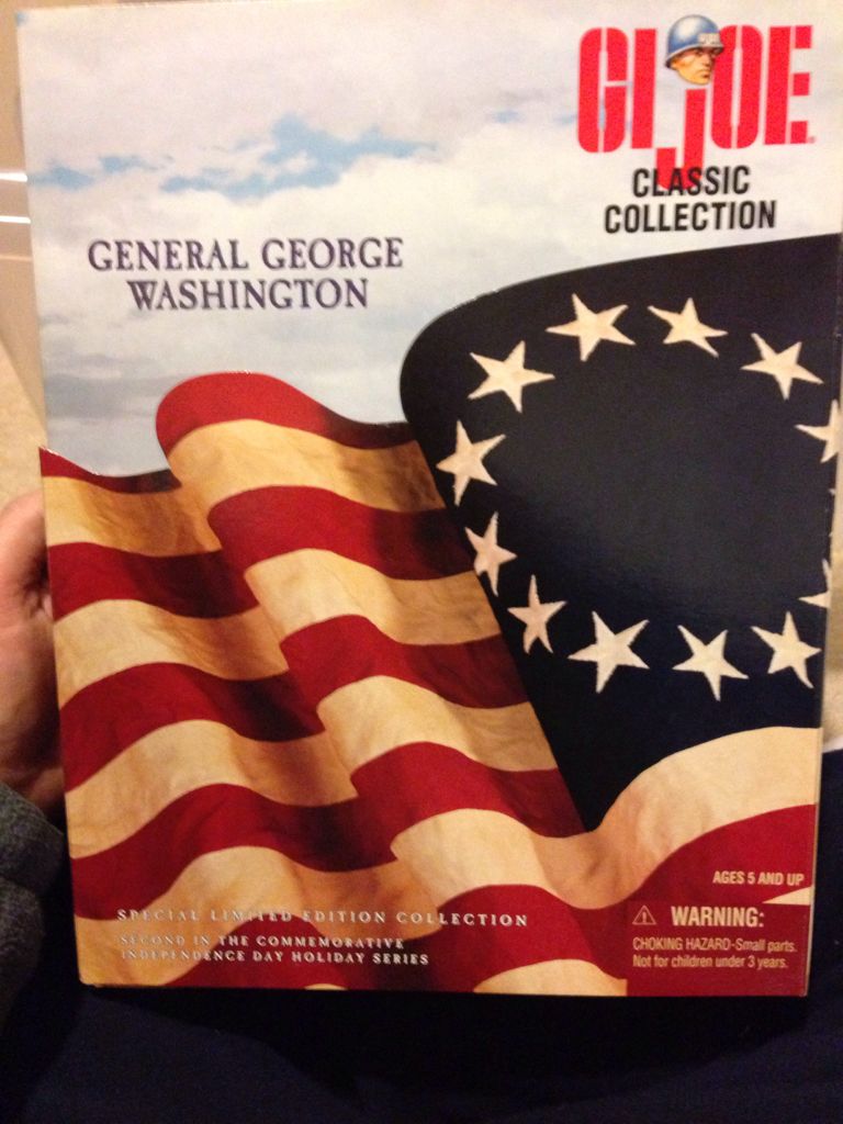 George Washington - Hasbro action figure collectible [Barcode 076281814322] - Main Image 2
