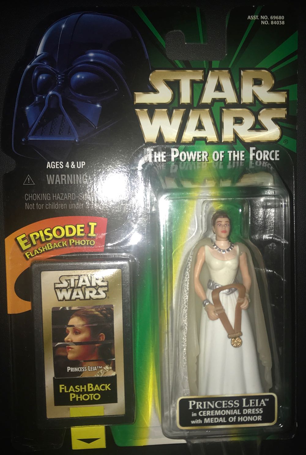 Princess Leia Organa (Yavin Ceremony) - Hasbro (Star Wars: Episode IV - A New Hope) action figure collectible [Barcode 076281840383] - Main Image 3
