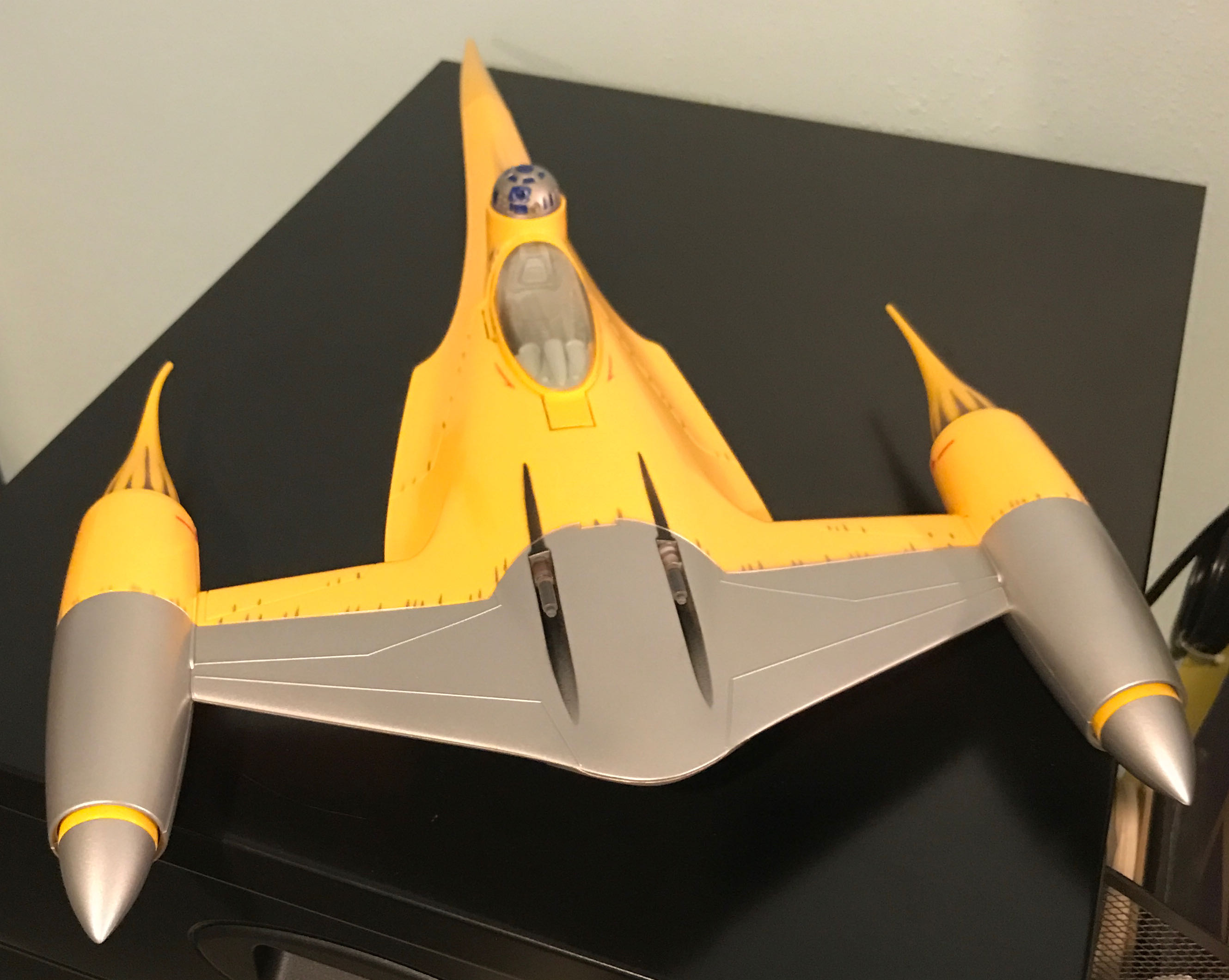 v) Naboo Fighter Starfighter - Electronic - Hasbro (Episode I: Vehicle) action figure collectible [Barcode 076281840994] - Main Image 3