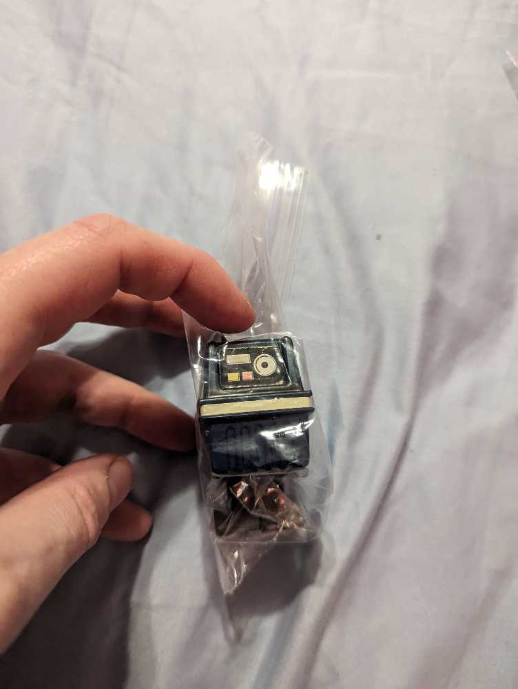 Gonk Droid (Power Droid) - Kenner (Star Wars) action figure collectible [Barcode 076281934600] - Main Image 4