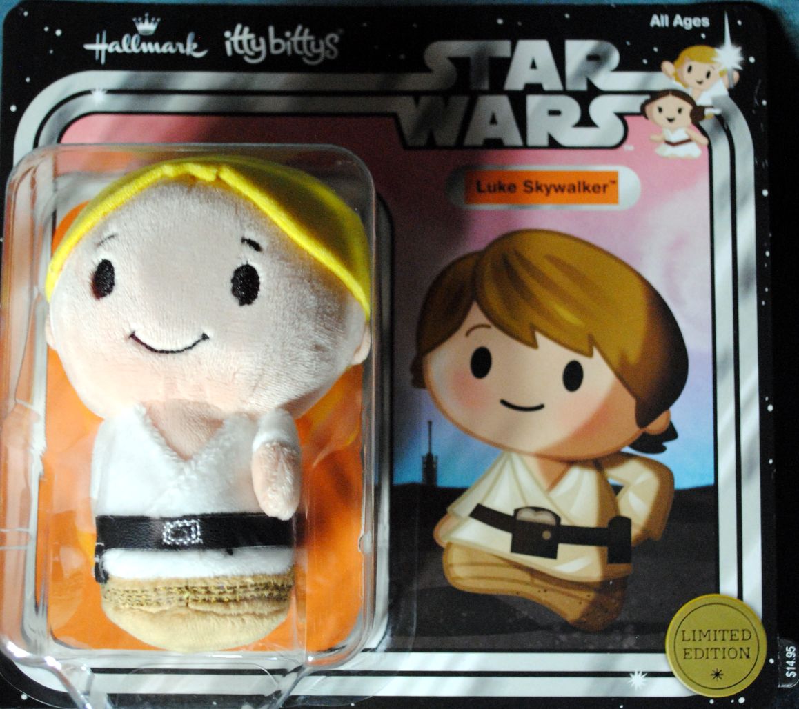 40th Anniversary Hallmark ittybbittys Luke Skywalker Star Wars ANH - Hallmark (Star Wars 40th Anniversary) action figure collectible [Barcode 0763795328352] - Main Image 1