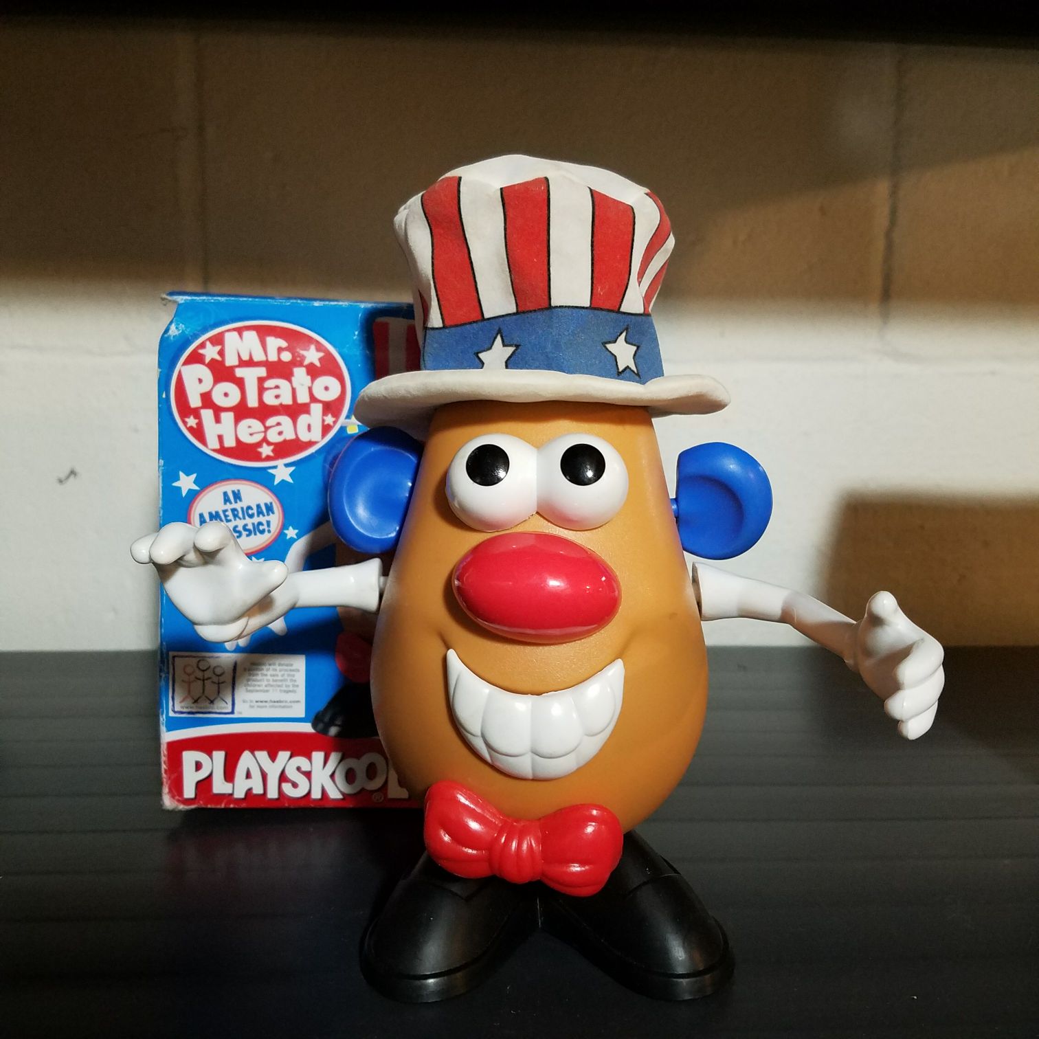 Mr Potato Head An American Classic - Playschool / Hasbro action figure collectible [Barcode 076930067536] - Main Image 2
