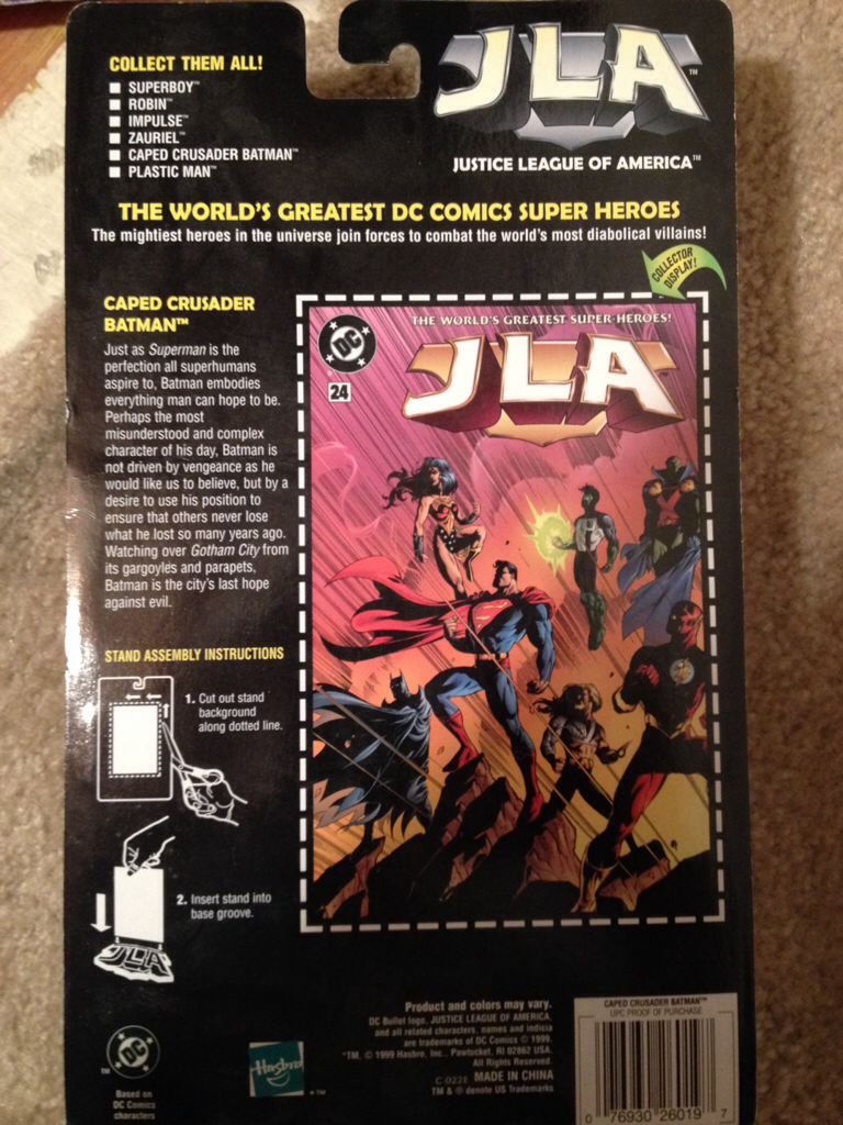 JLA Caped Crusader Batman - Hasbro (JLA) action figure collectible [Barcode 076930260197] - Main Image 2