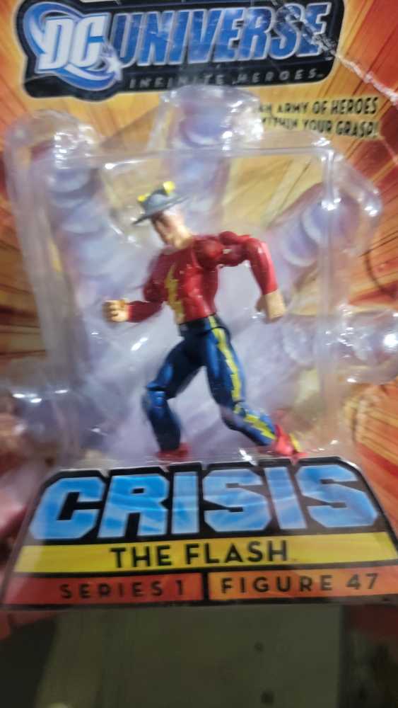 Infinite Heroes Crisis: Flash - Mattell - DC action figure collectible [Barcode 027084696806] - Main Image 2
