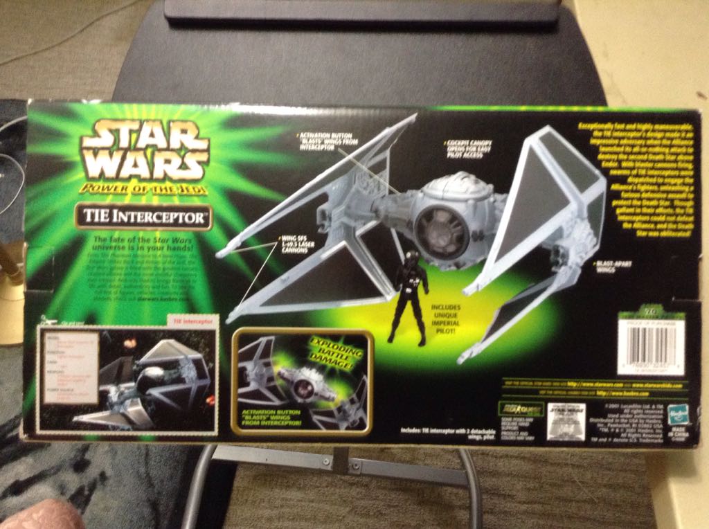 Tie Interceptor - Hasbro (Star Wars) action figure collectible [Barcode 076930324578] - Main Image 2