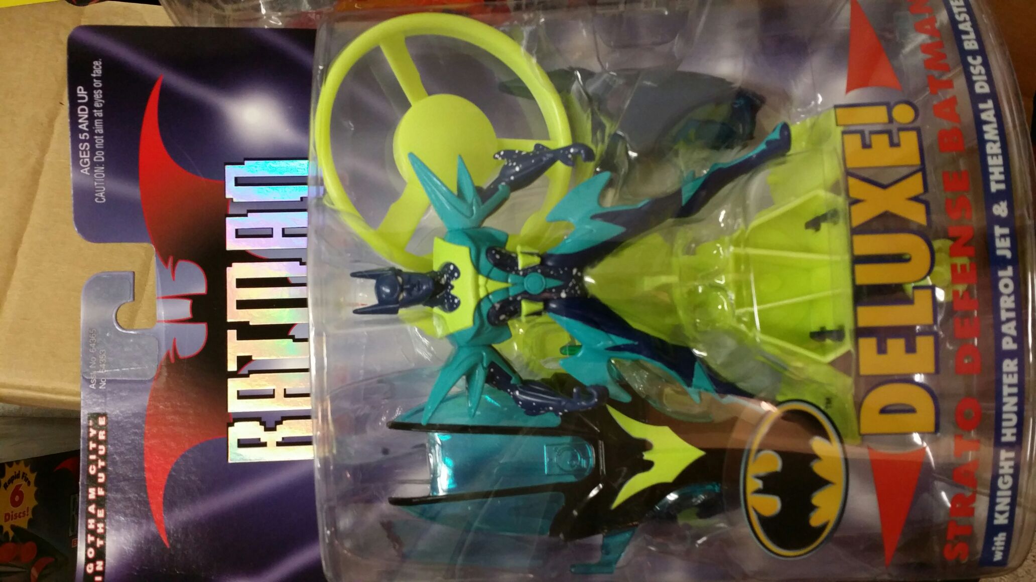 Batman Beyond Deluxe Strato Defense Batman  action figure collectible [Barcode 076930643532] - Main Image 1
