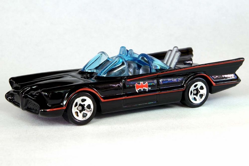 Batmobile ’66 - Hot Wheel / Mattel (Batman) action figure collectible [Barcode 027084725360] - Main Image 2