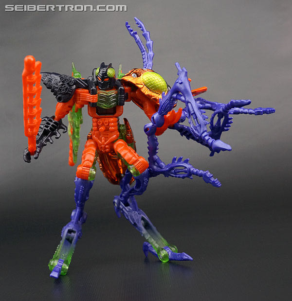 Scourge (Transmetal 2) - Hasbro (Beast Wars) action figure collectible [Barcode 076930804421] - Main Image 2