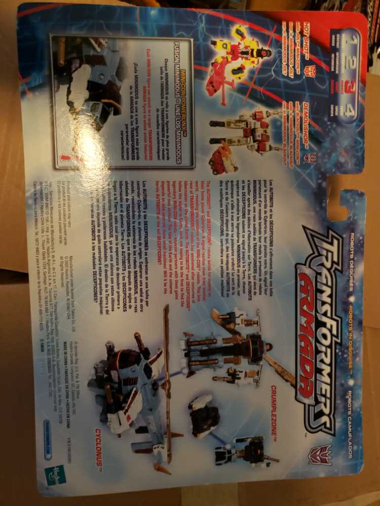 Cyclonus With Crumplezone - Hasbro (Armada) action figure collectible [Barcode 076930807187] - Main Image 4