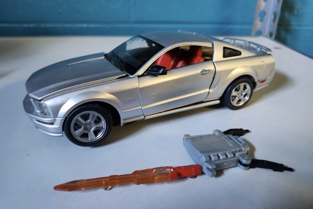 Transformers Alternators: Grimlock - Hasbro (Transformers Alternators) action figure collectible [Barcode 076930813065] - Main Image 4