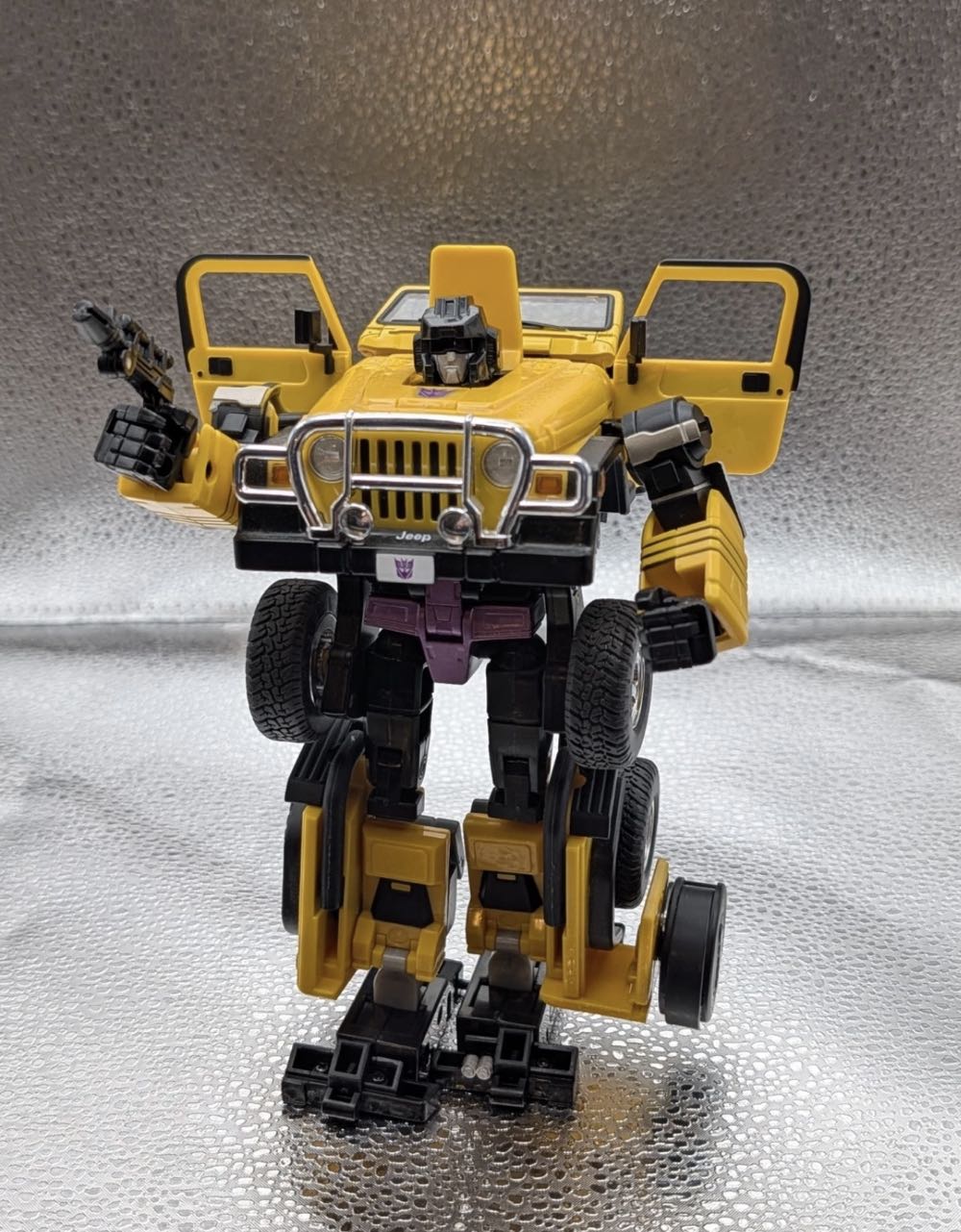 Swindle (Robot Mode) - Hasbro (Alternators) action figure collectible [Barcode 076930813126] - Main Image 3