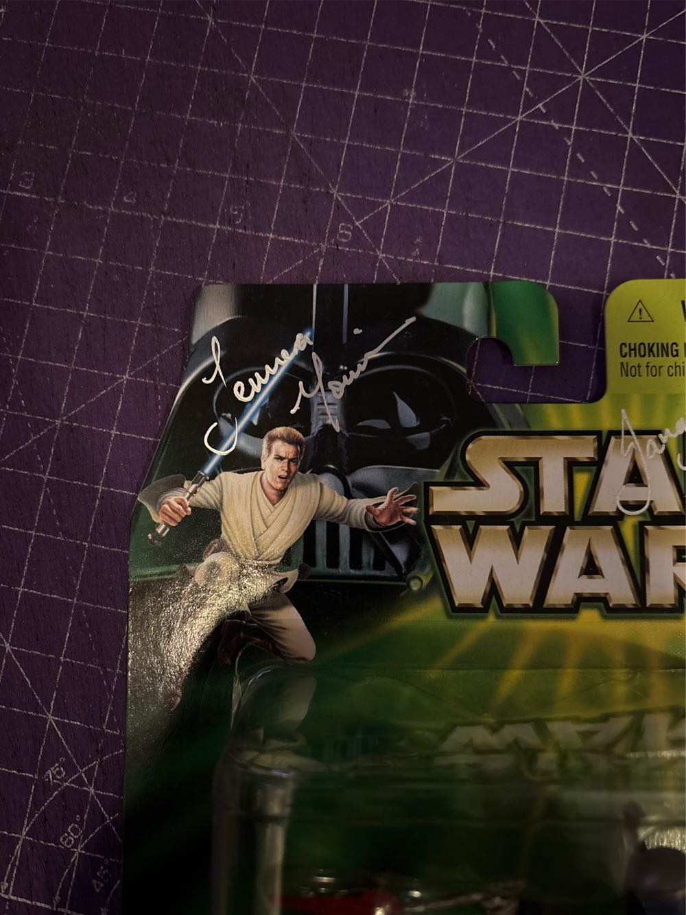 Carded Signed. Sneak Preview. Jango Fett. Signed Tempura Morrison. - Hasbro (Star Wars Episode II Attack of the Clones) action figure collectible [Barcode 076930846780] - Main Image 4