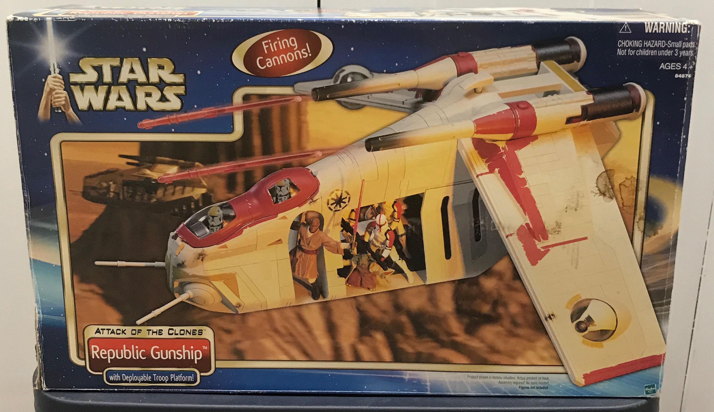 Republic Gunship - Star Wars (Attack Of The Clones) - Hasbro (Star Wars) action figure collectible [Barcode 076930848746] - Main Image 2