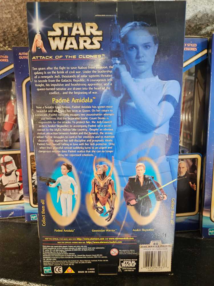 12” Padme Amidala   (2002-2003 Star Wars Saga) action figure collectible [Barcode 076930849378] - Main Image 2