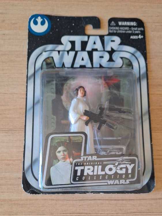 Princess Leia - Star Wars Trilogy Collection - Hasbro (Star Wars) action figure collectible [Barcode 076930851920] - Main Image 3