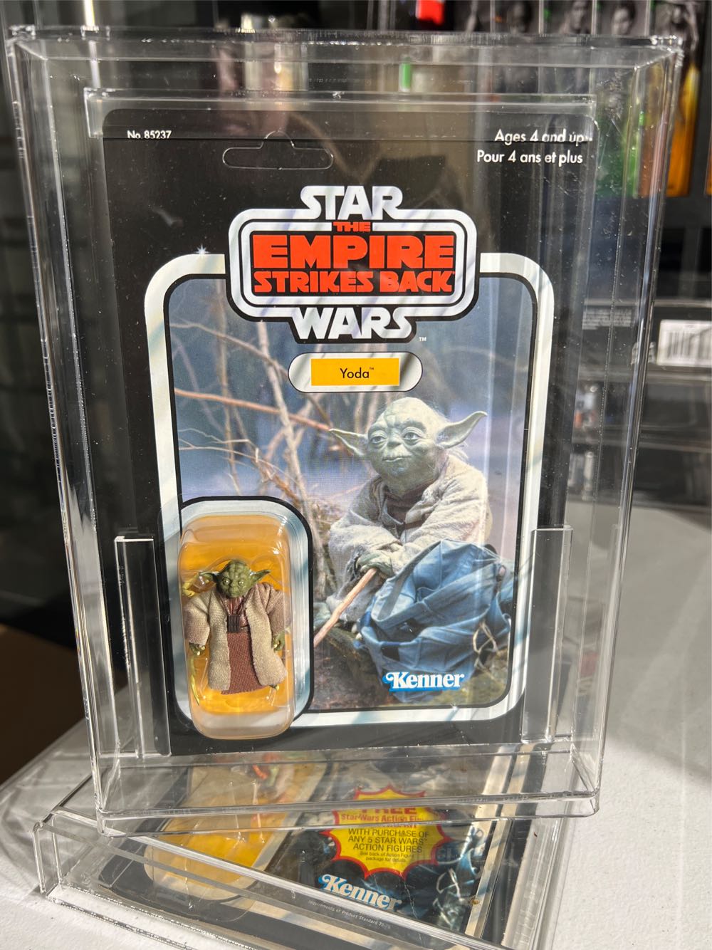 Yoda – Original Trilogy Collection - Hasbro (The Original Trilogy Collection 2004-2005) action figure collectible [Barcode 076930852378] - Main Image 4