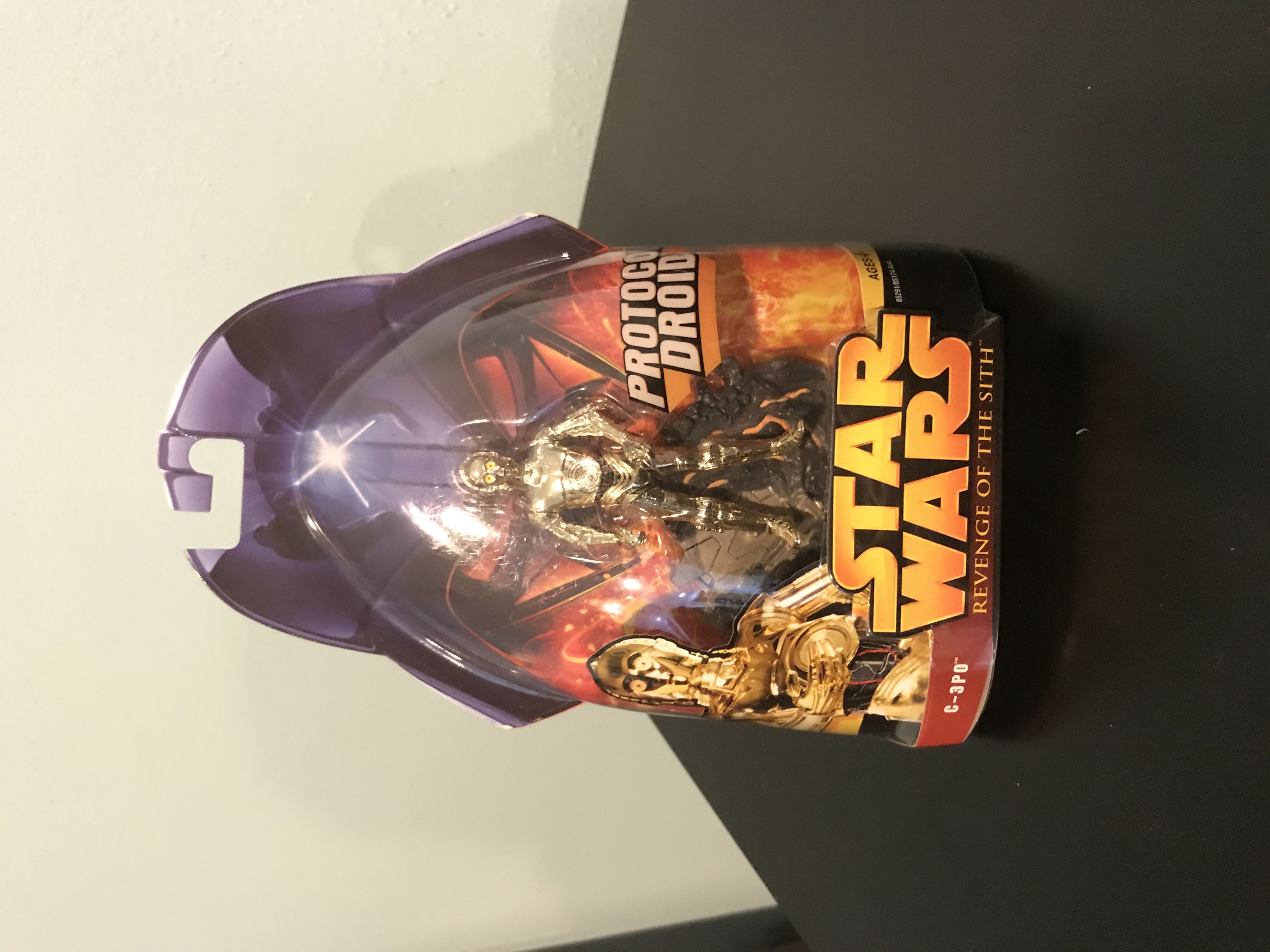 C-3PO - Star Wars (Revenge Of The Sith) - Hasbro (Star Wars) action figure collectible [Barcode 076930852910] - Main Image 3