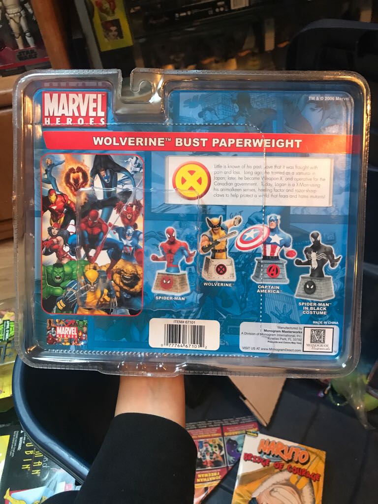 Wolverine Marvel Heroes Wolverine Bust Paperweight  action figure collectible [Barcode 077764671012] - Main Image 2