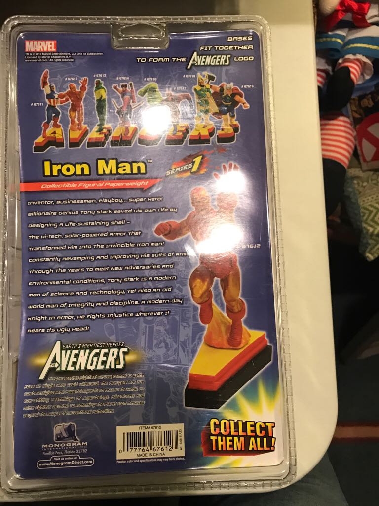 Iron Man Marvel Universe Resin Statue Collection  action figure collectible [Barcode 077764676123] - Main Image 2