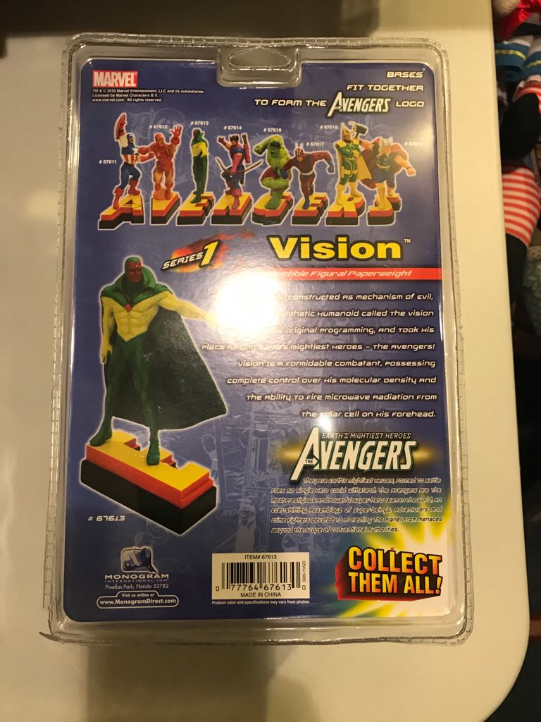 Vision Marvel Universe Resin Statue  action figure collectible [Barcode 077764676130] - Main Image 2