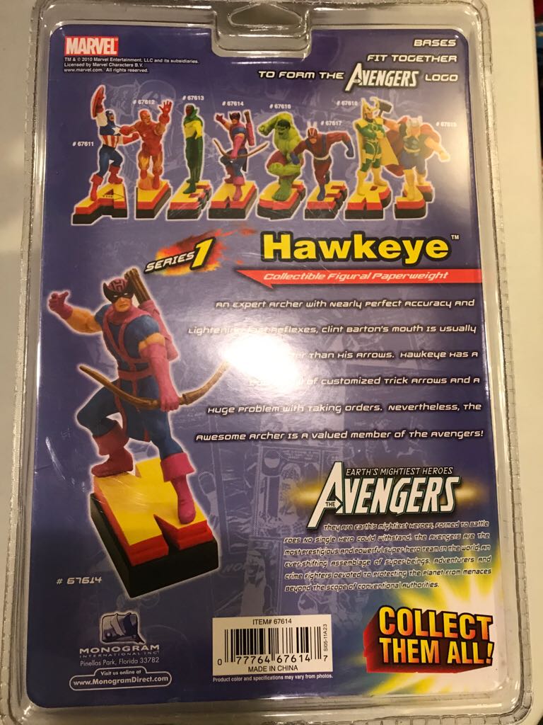 Hawkeye Marvel Universe Resin Statue Collection  action figure collectible [Barcode 077764676147] - Main Image 2