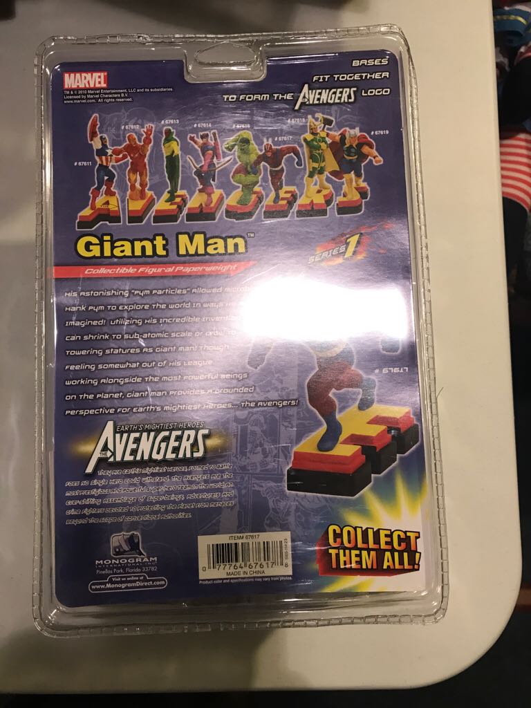 Marvel Universe Resin Statue Collection “Avengers” Giant Man  action figure collectible [Barcode 077764676178] - Main Image 2