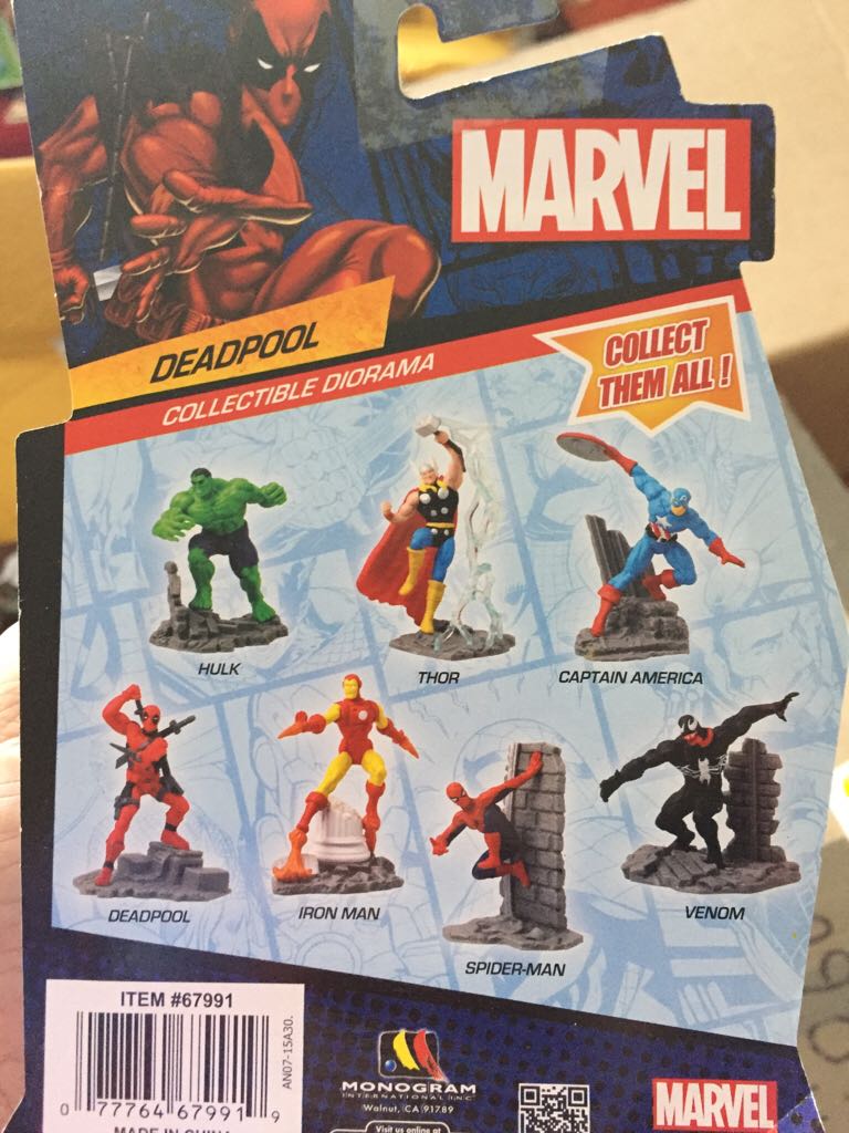 Deadpool Collectible Diorama - Monogram action figure collectible [Barcode 077764679919] - Main Image 2