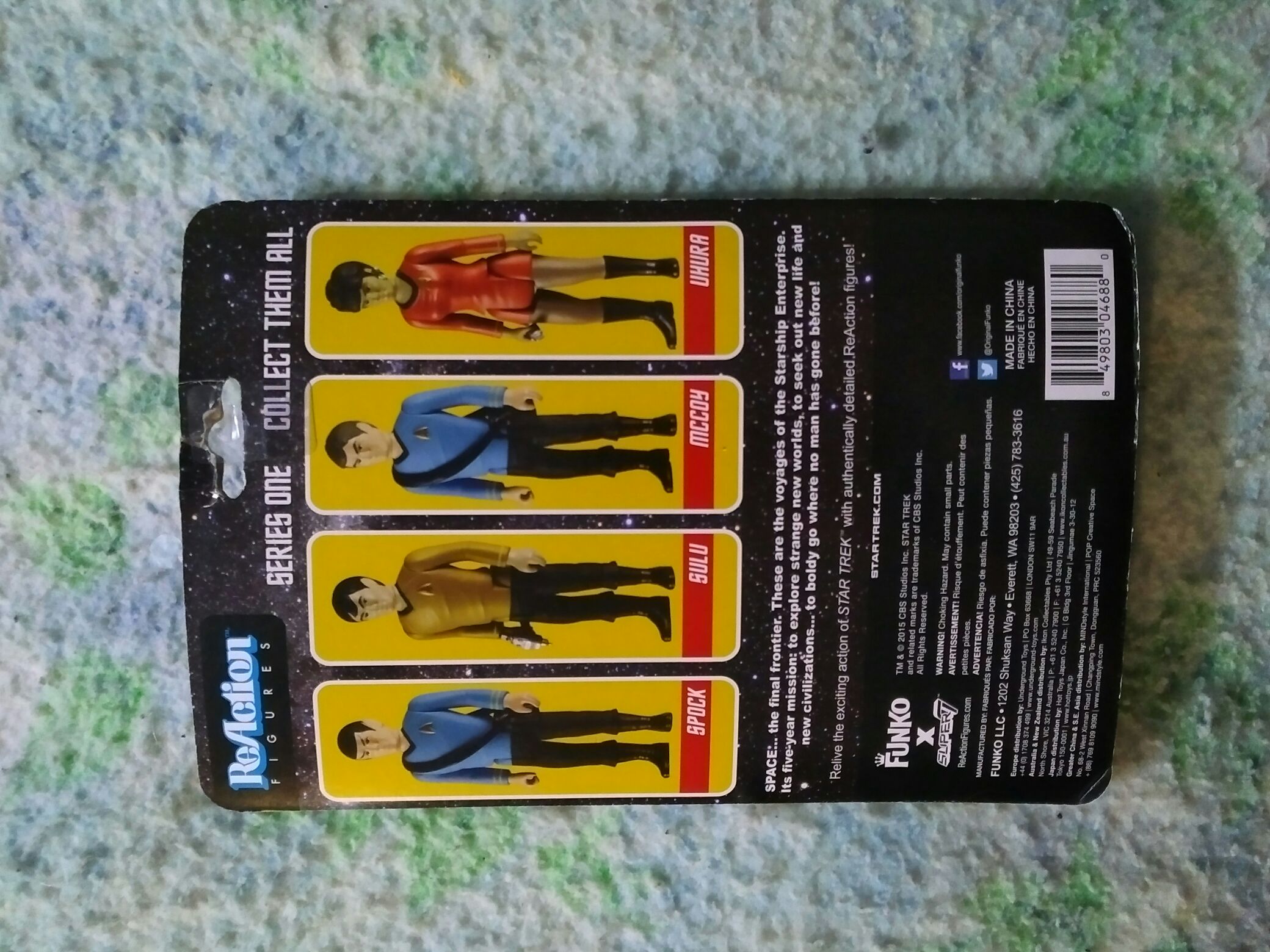 Unpunched Funko Reaction 3.75 Inch Star Trek Series 1 Dr. Mccoy - Funko (ReAction Figures) (Star Trek) action figure collectible [Barcode 0849803046880] - Main Image 2