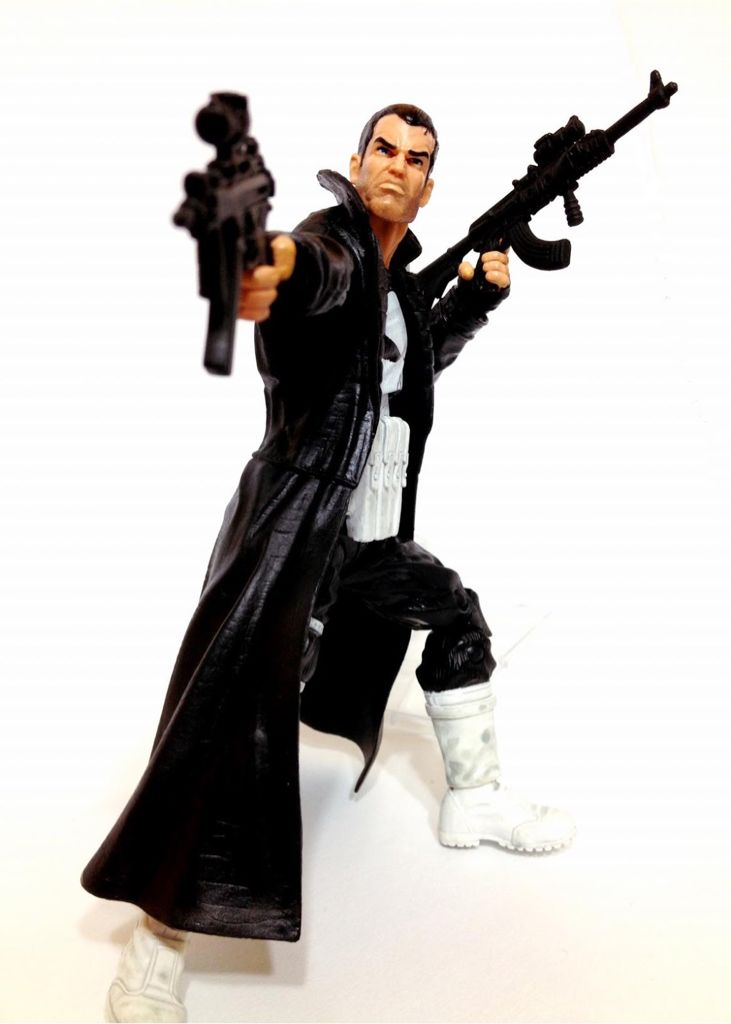 Marvel Legends Toybiz Punisher - Toybiz (Marvel Legends) action figure collectible [Barcode 086892703786] - Main Image 2