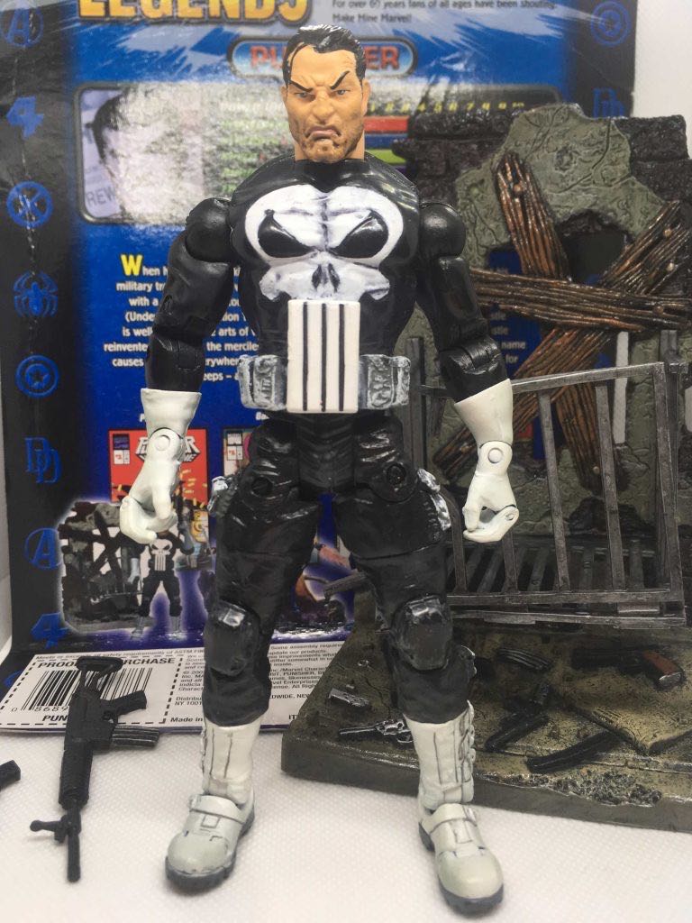 Marvel Legends Toybiz Punisher - Toybiz (Marvel Legends) action figure collectible [Barcode 086892703786] - Main Image 3