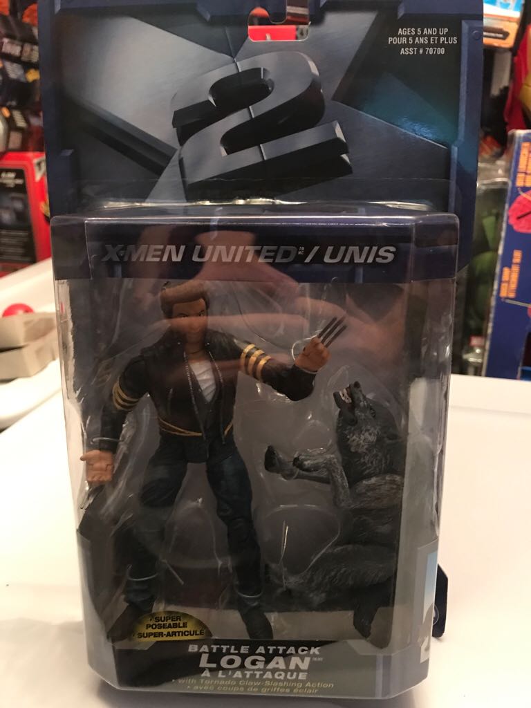 Hot Wheels Star Wars Playset Crait Assault Raceway Track Set