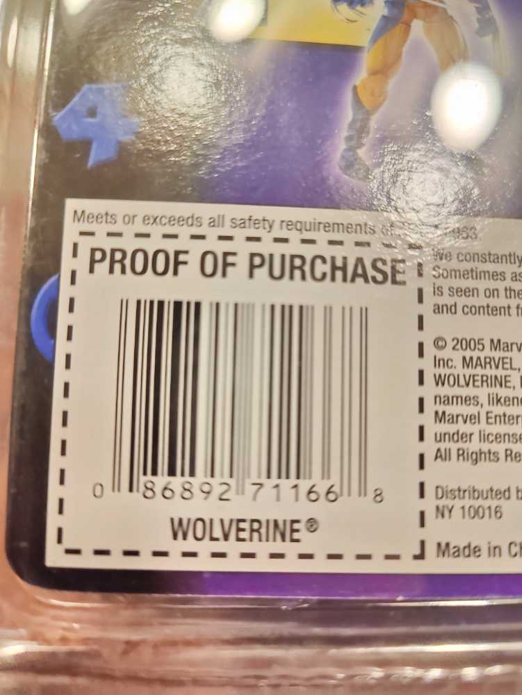 Wolverine (Astonishing) - Toybiz (Marvel Legends) action figure collectible [Barcode 086892711668] - Main Image 4