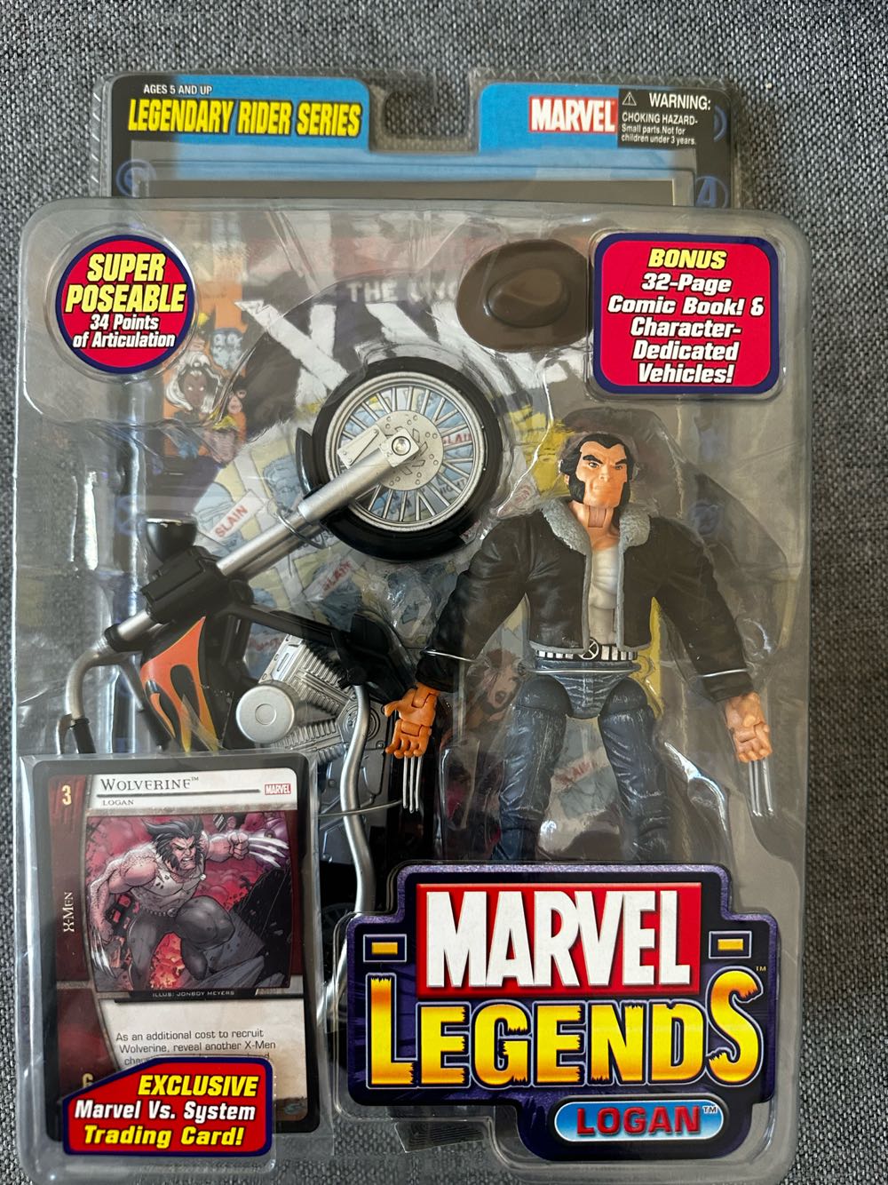 Wolverine (Logan) - Toybiz (Marvel Legends) action figure collectible [Barcode 086892713105] - Main Image 3