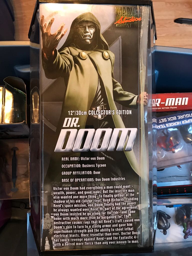 Marvel Studios 12” Dr. Doom - Toy Biz (Marvel Action Figures) action figure collectible [Barcode 086892722787] - Main Image 2