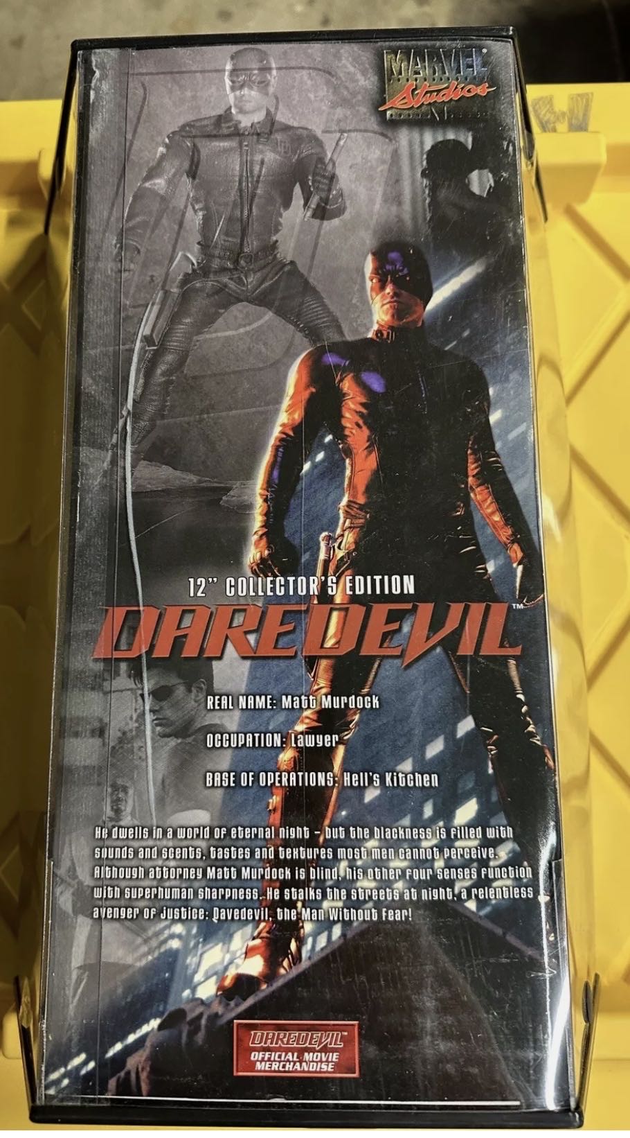 Daredevil 12” Collector’s Edition - Toybiz Marvel (Marvel Action Figures) action figure collectible [Barcode 086892734063] - Main Image 2