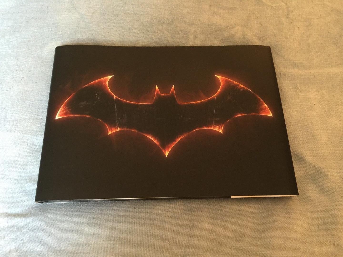 DC Comics - Batman Arkham Knight Limited Edition Statue - Warner Home Video Games (Batman Arkham Knight) action figure collectible [Barcode 0883929421374] - Main Image 4