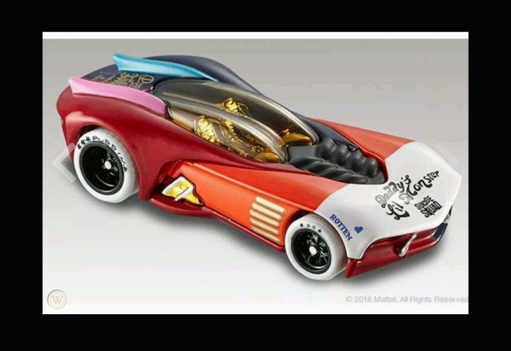 Hot Wheels DC Character Cars Harley Quinn Suicide Squad SDCC 2016 - Hot Wheels from Mattel (DC Suicide Squad Movie) action figure collectible [Barcode 0887961278095] - Main Image 3