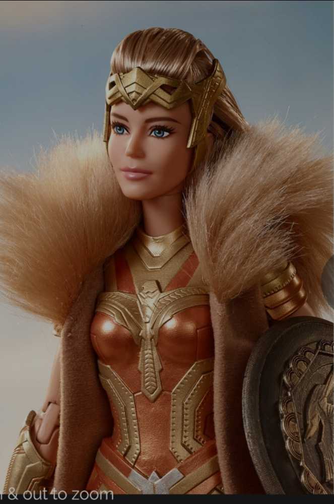 Wonder Woman Movie Barbie Collector Black Label Queen Hippolyta - DC Mattel (The Wonder Woman Movie) action figure collectible [Barcode 0887961379983] - Main Image 4