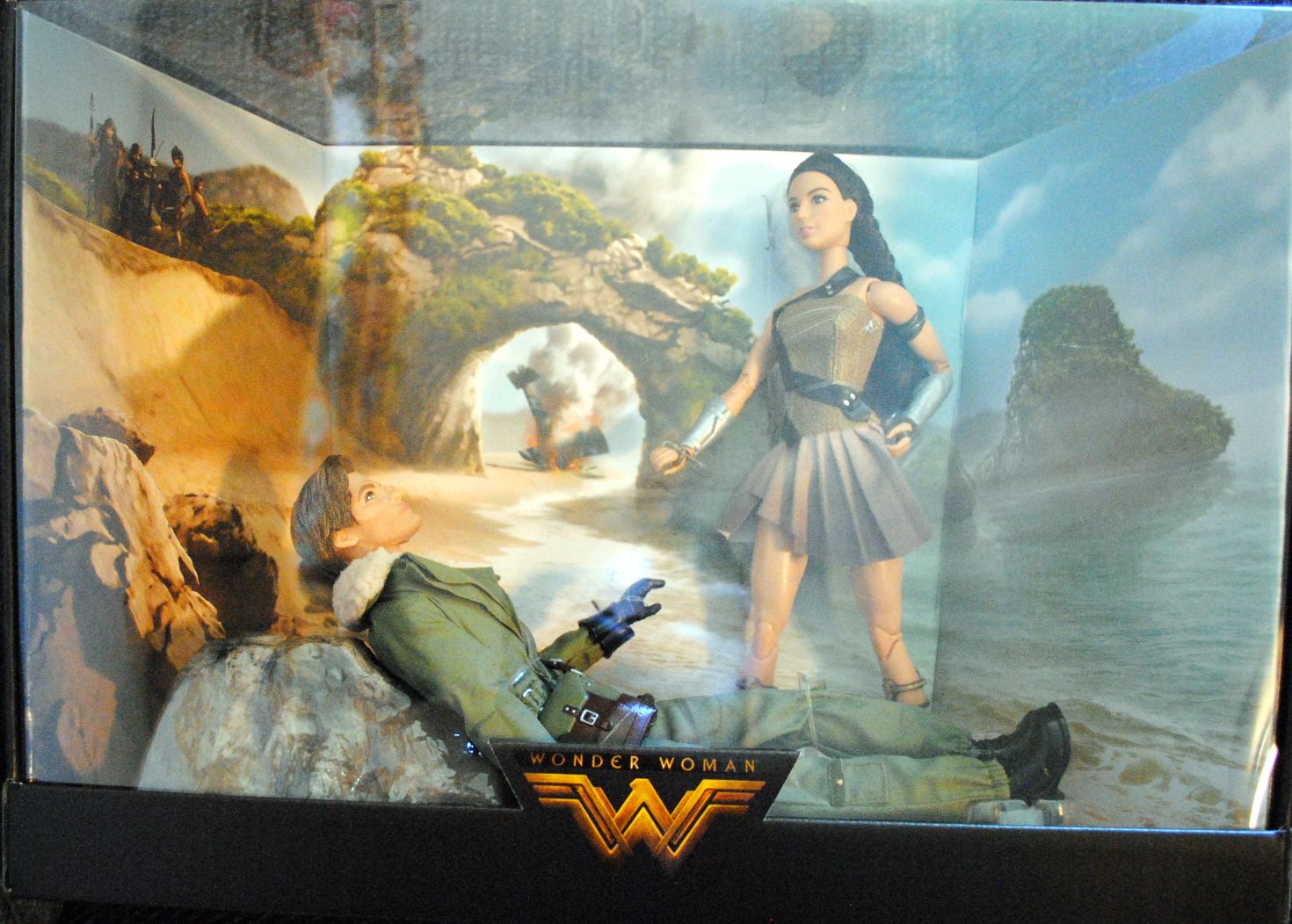 Wonder Woman Movie Barbie Collector Black Label Amazon Wonder Woman and Steve Trevor - DC Mattel (The Wonder Woman Movie) action figure collectible [Barcode 0887961380200] - Main Image 1