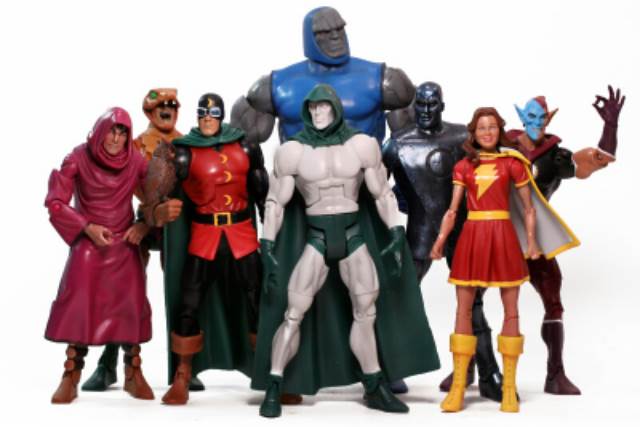 DCUC Wave 12 Figure 1: Eclipso - Mattel (DC Universe Classics wave 12) action figure collectible [Barcode 027084831252] - Main Image 2